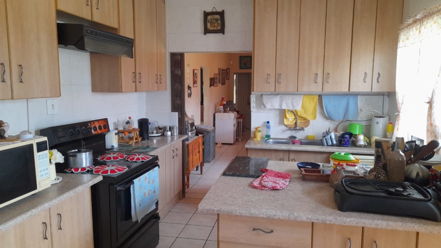 3 Bedroom Property for Sale in Hartbeesfontein North West